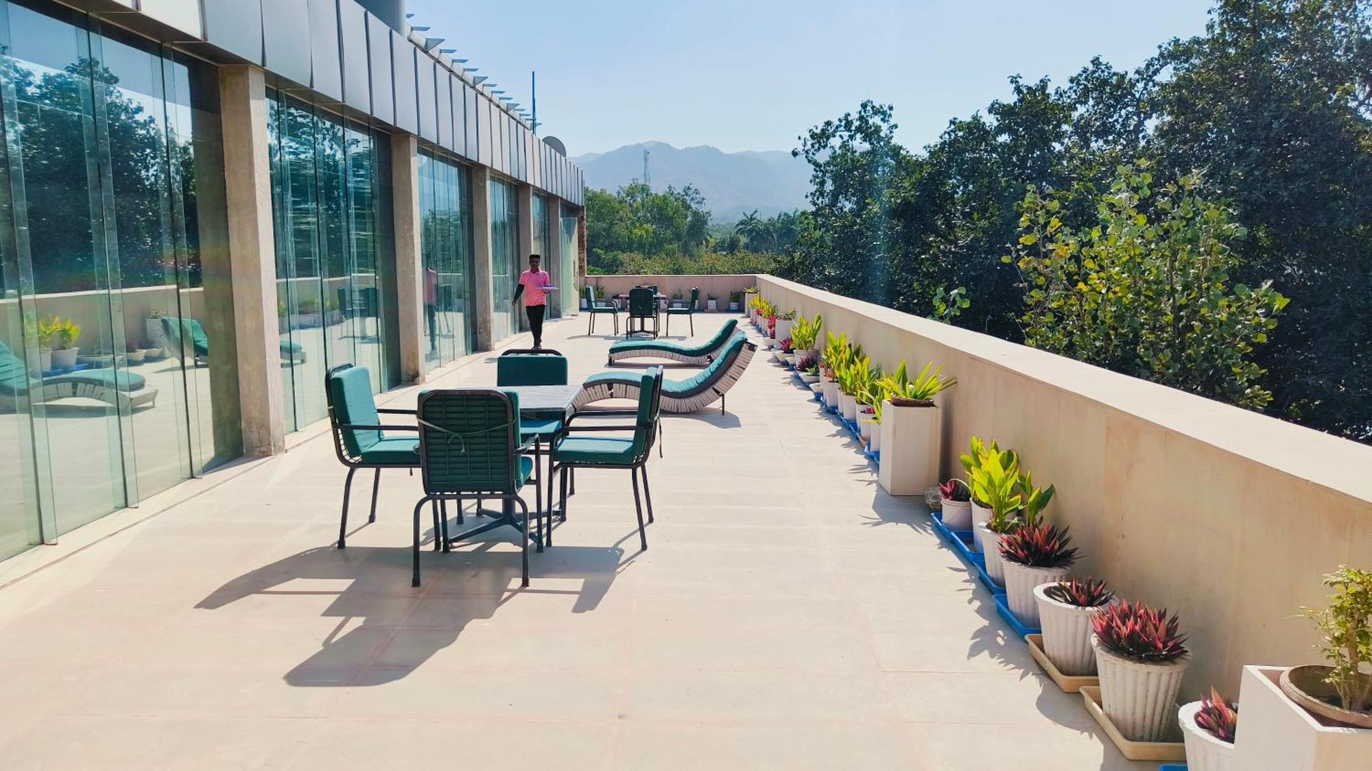 Mana Ranakpur Hotel Екстериор снимка